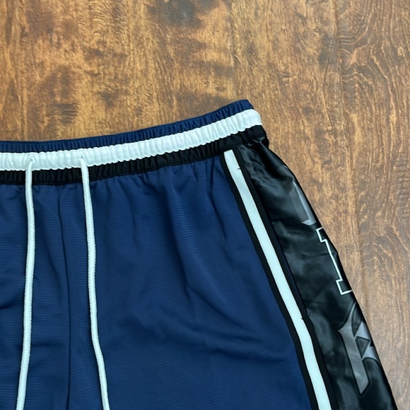 Nike Multi Sport Shorts Size XXL - Picture 6 of 17